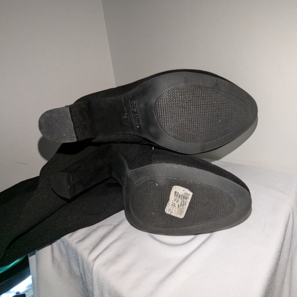 4/$30 Faux Suede Over the Knee boot 7.5 - Picture 4 of 4